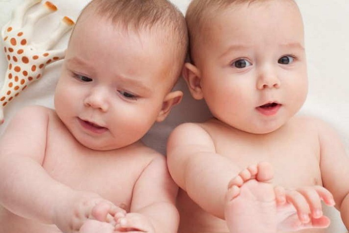 Ingin Hamil Anak Kembar, Coba Tips Ini !