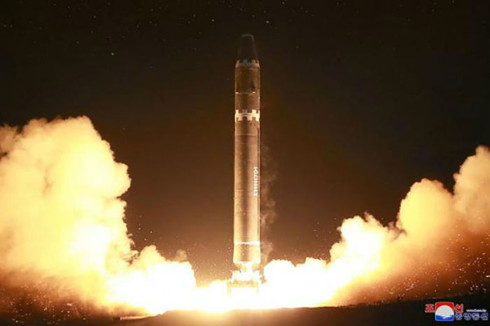 Analis: Para Diplomat Korea Utara mengatakan serangan di A.S. akan 'bunuh diri'