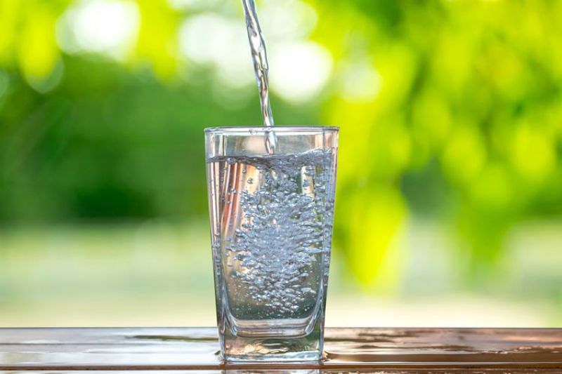 10 Manfaat Minum Air Putih Setelah Bangun Tidur