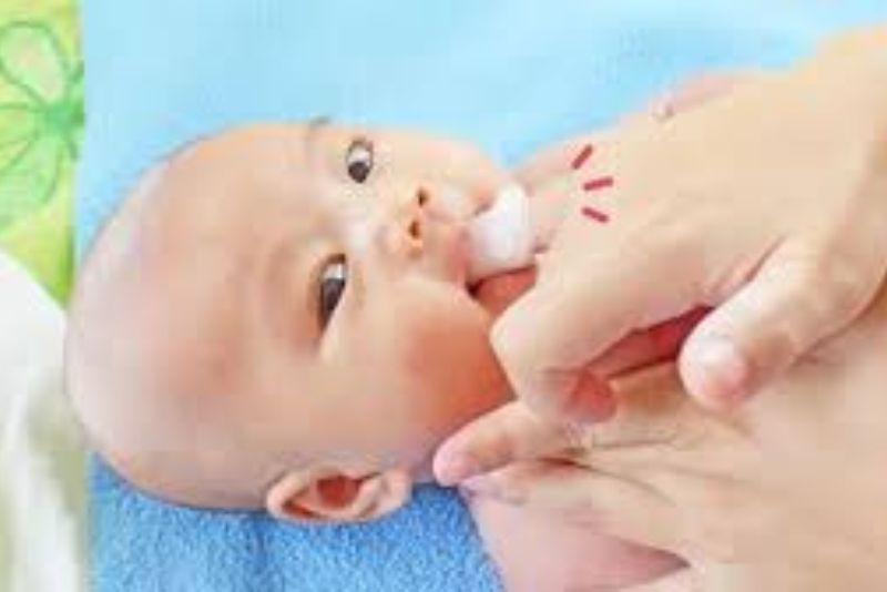 Menjaga KebersihanMulut Bayi
