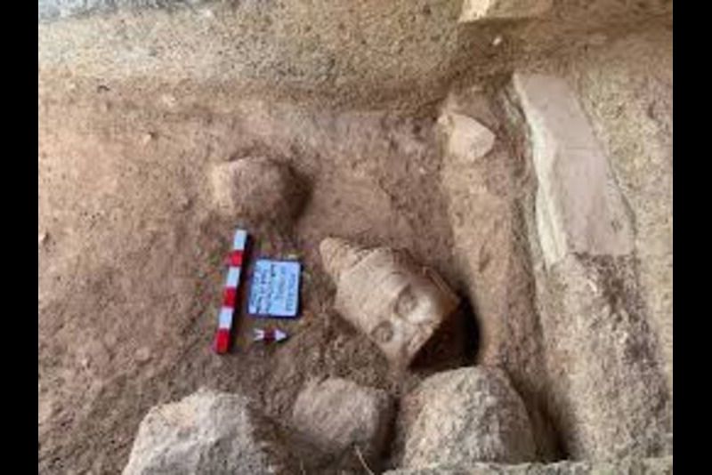 Arkeolog Menemukan Kepala Hilang Dewa dari Gerbang Kemenangan Angkor Thom
