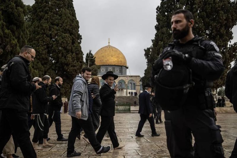 Rayakan Hari Shavuot, Ratusan Warga Israel Serbu Kompleks Al Aqsa