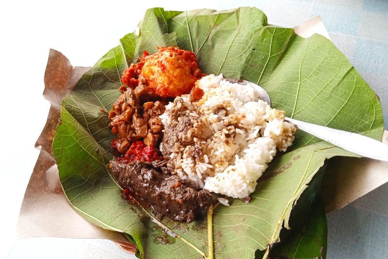 Mengungkap Kelezatan Tradisional: 10 Makanan Ikonik dari Cirebon