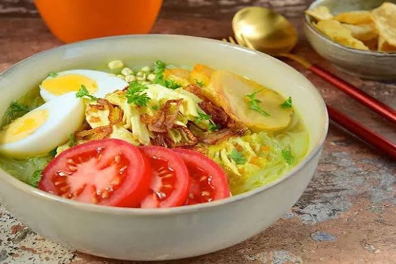 Resep Soto Ayam Bening Enak dan Gurih