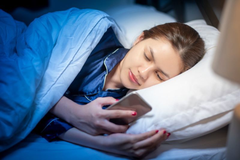 Penggunaan Gawai Elektronik dan Gangguan Tidur pada Remaja