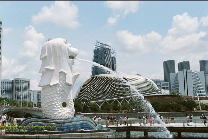 Singapura: Destinasi Terbaik untuk Para Wisatawan Lansia 2024