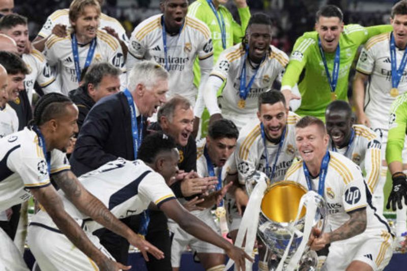 Pemain Real Madrid merayakan gelar juara Liga Champions musim 2023/2024.