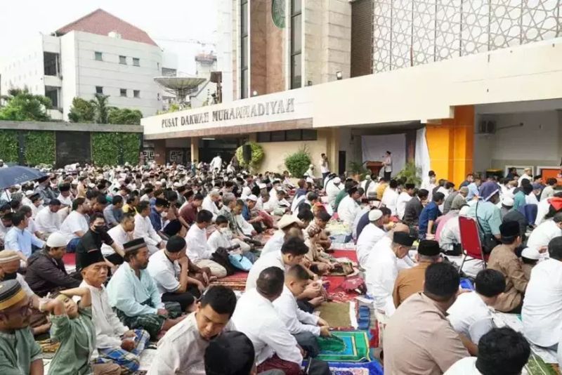 Perintah Petinggi Muhammadiyah: Tarik Seluruh Dana di BSI dan Simpan di Bank Syariah Lain