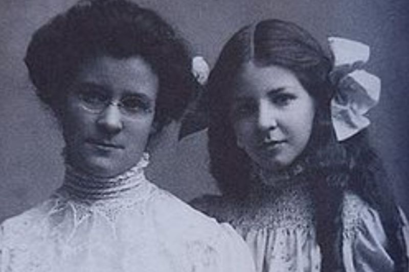 Katharine Cook Briggs dan Isabel Briggs Myers