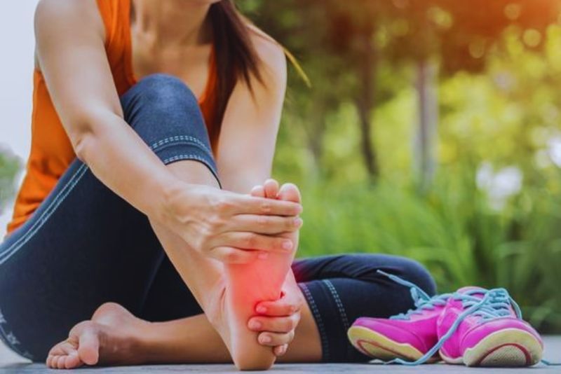 Habis Lari, Telapak Kaki Terasa Nyeri? Waspadai Plantar Fasciitis