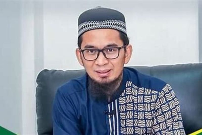 Ustadz Adi Hidayat