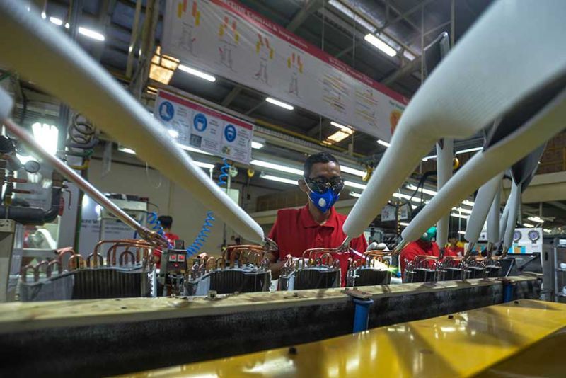 Manufaktur 4.0: Revolusi Industri dalam Ekonomi Manufaktur