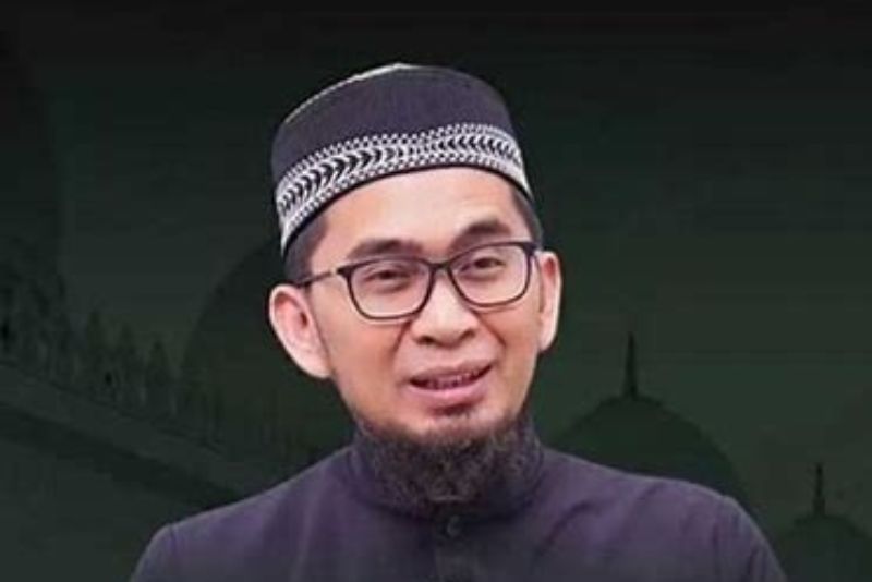 Ustadz Adi Hidayat