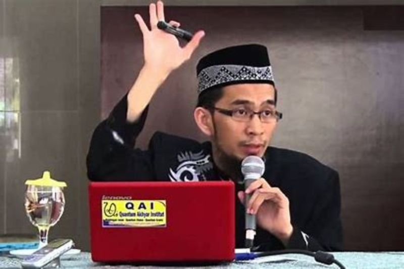 Ustadz Adi Hidayat