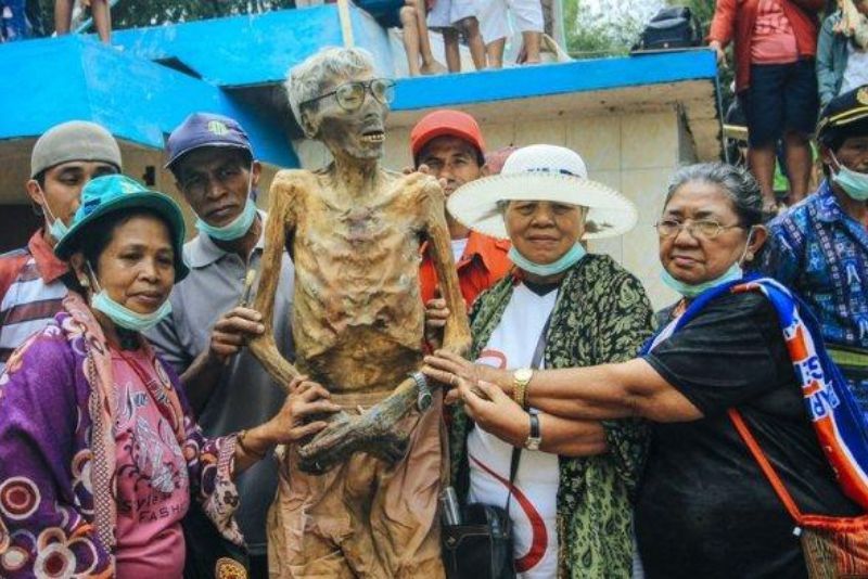 Ritual Ma'nene di Toraja