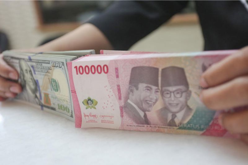 Indeks Dolar Menguat dan Ketidakpastian Suku Bunga Fed, Rupiah Diramal Melemah