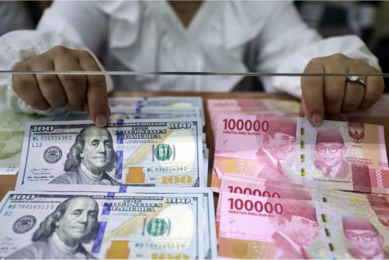 Rupiah Anjlok Lagi, Cek Kurs BCA, BRI, Mandiri dan BNI