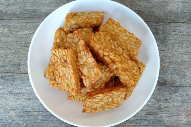 Tips membuat tempe goreng renyah dan gurih.