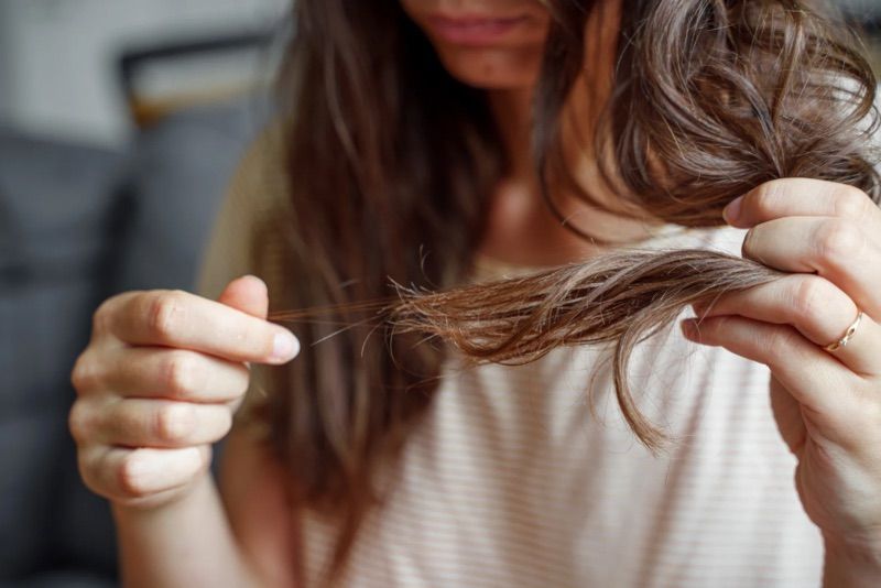 Cara Mengatasi Rambut Kusut dan Mengembang