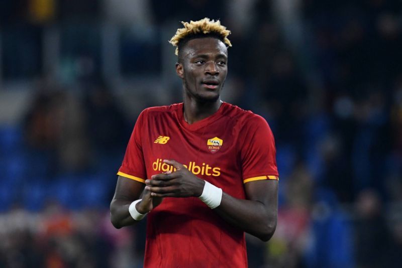 Zirkzee Gagal di AC Milan, Kini Alihkan Bidikannya ke Tammy Abraham