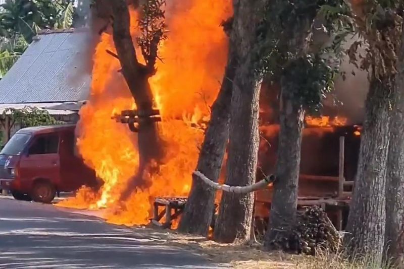 Kebakaran warung di Bojonegoro bermula mesin motor ketumpahan bensin