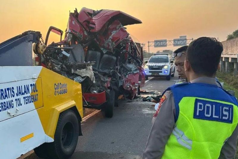 Kecelakaan di Tol Solo-Ngawi, Enam Orang Meninggal Dunia