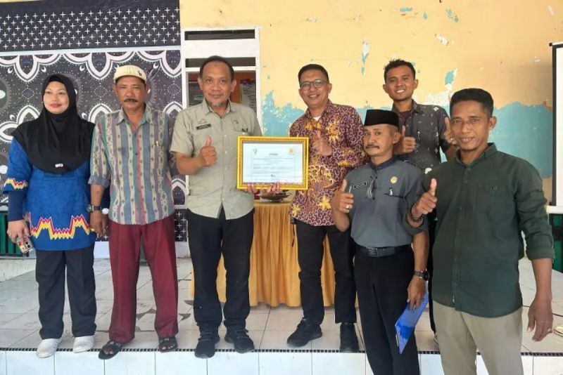 Kelurahan Bonto Lebang perdana di Sulselrabar gunakan EBT PLN