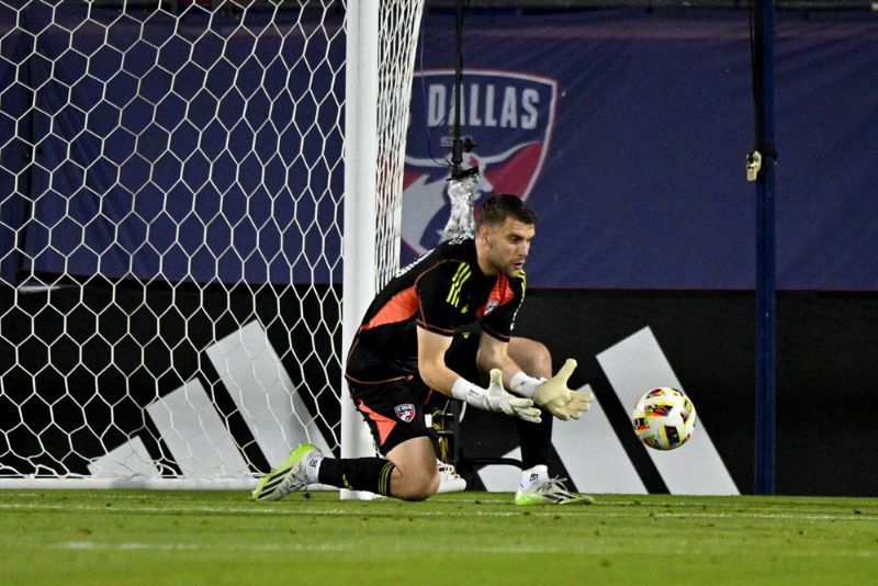 Maarten Paes disanjung sebagai pemain terpenting FC Dallas