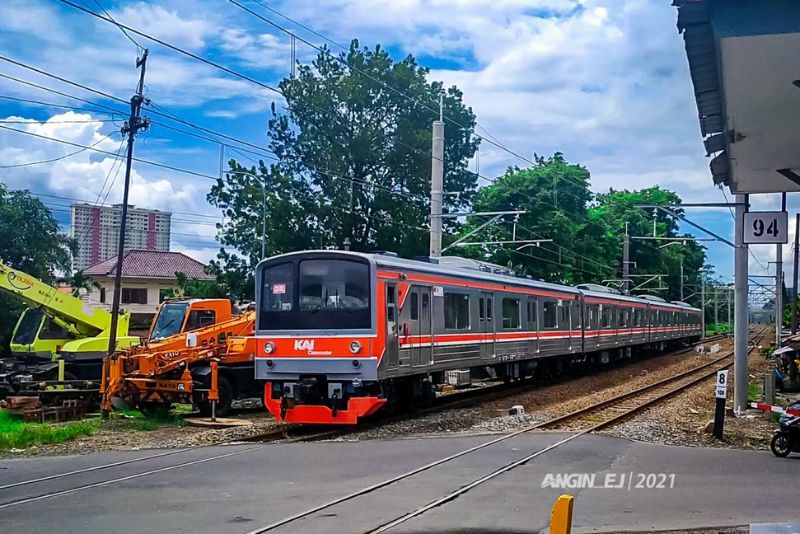 Gaduh Rencana Penetapan Tarif KRL Berbasis NIK, Bagaimana Mekanismenya dan Mengapa Dinilai Tidak Tepat Sasaran?