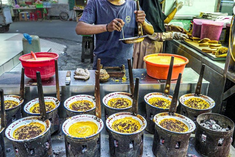 Martabak Piring Kuliner Unik dan Autentik Khas Medan