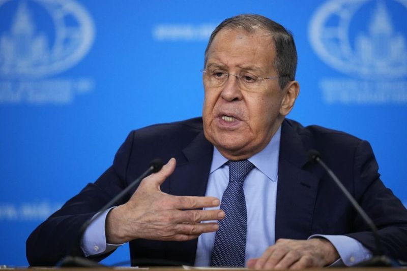 Menlu Rusia Sergei Lavrov memperingatkan pengiriman rudal jarak jauh AS ke Ukraina akan melewati batas meras Rusia