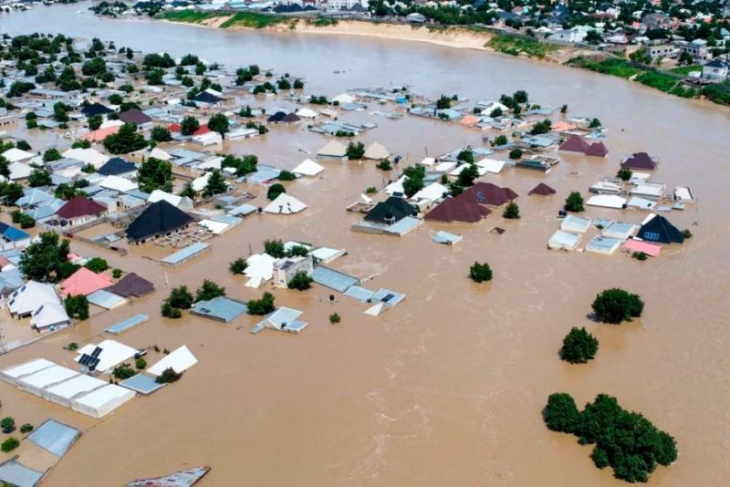 Banjir dahsyat merobohkan dinding penjara di Maiduguri di timur laut Nigeria pada awal minggu lalu yang menyebabkan 281 narapidana melarikan diri