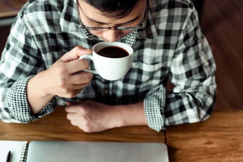 Efek Terlalu Banyak Minum Kopi Pada Pria, Awas Insomnia