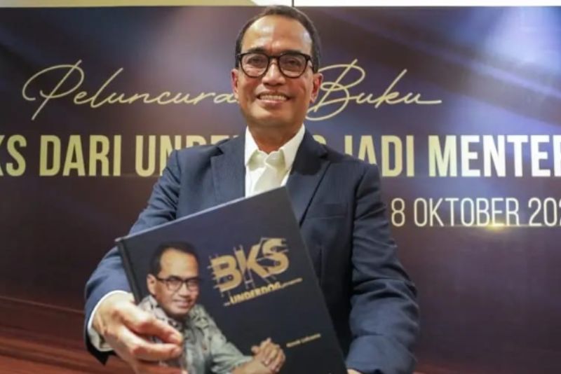 Menhub Luncurkan Buku Biografi BKS, dari Underdog Jadi Menteri