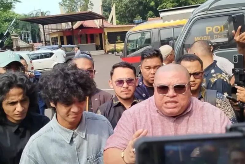 Keluarga Vadel Badjideh dan Razman Laporkan Balik Nikita Mirzani