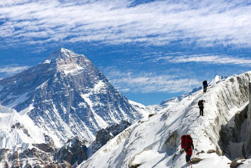 Puncak Everest Bertambah Tinggi Karena Sungai, Kok Bisa?