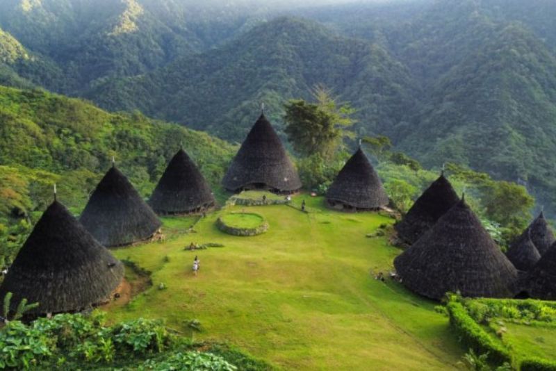 Desa Cantik di Sekitar Labuan Bajo yang Wajib Masuk Bucket List-mu