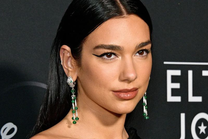 Mendadak Batal Konser di Jakarta, Dua Lipa Aku Sedih dan Kecewa