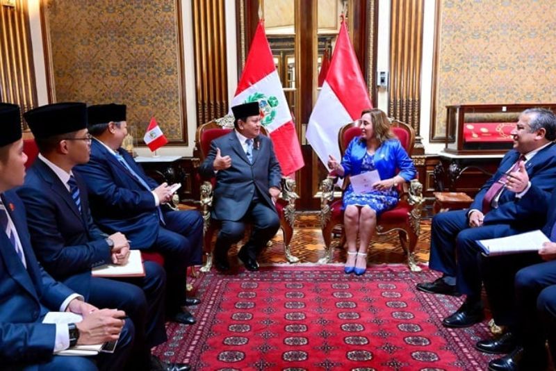 Presiden Prabowo Subianto bertemu dengan Presiden Peru Dina Boluarte. Pertemuan itu momentum memperkuat hubungan bilateral Indonesia dan Peru