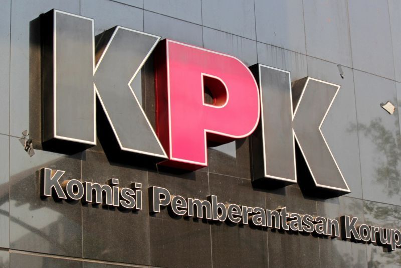 KPK Lakukan OTT di Pekanbaru