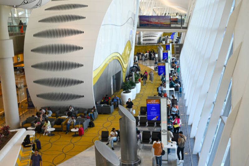 Bandara Internasional Zayed: Dinobatkan Sebagai Bandara Terindah di Dunia 2024