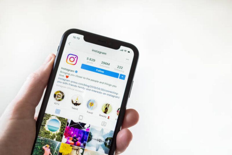 Bos Instagram Ingatkan Pengguna: Jangan Percaya Penuh pada AI!