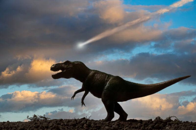 Penurunan Kecerdasan Dinosaurus dan Pelajaran untuk Evolusi Manusia di Era Teknologi