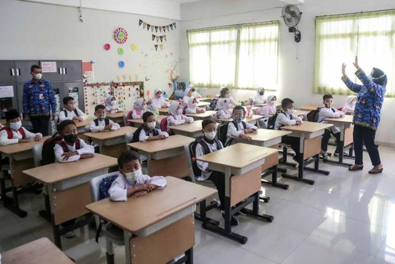 Sekolah Gratis DKI Jakarta Dimulai 2025, DPRD Dorong Pengajar Berkualitas dan Aturan Ketat