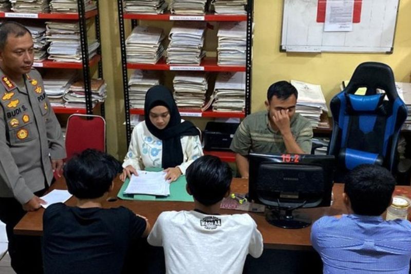 Ditangkap, 3 Terduga Pelaku Pelecehan Turis Singapura di Bandung