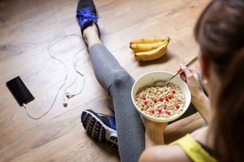 Pentingnya Makan Sebelum Olahraga, Bisa Turunkan Risiko Cedera