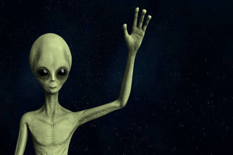 Benarkah Kita Keturunan Alien? Mengungkap Teori 'Manusia Bukan dari Bumi’