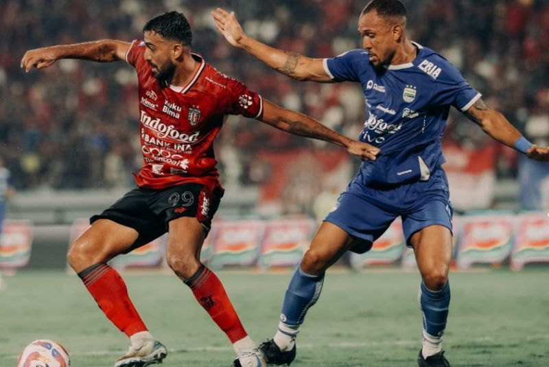 Persib Bandung curi 1 poin usai tahan Bali United 1-1