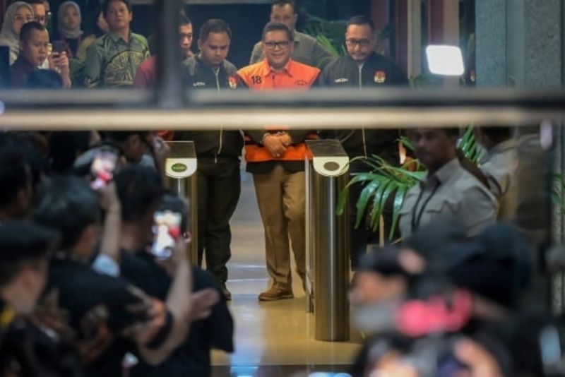 Hasto Kristiyanto Resmi Ditahan, PDIP Angkat Suara