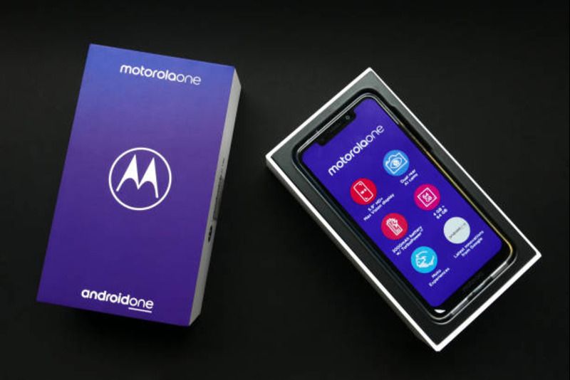 Honor dan Motorola Comeback ke Indonesia: Pasar Smartphone Makin Panas!